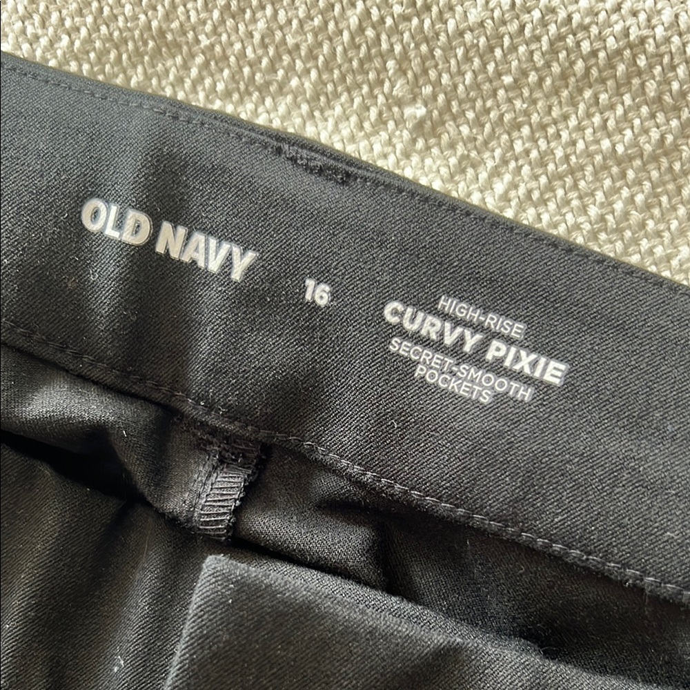 Old Navy Black High-Rise Pixie Pants 16